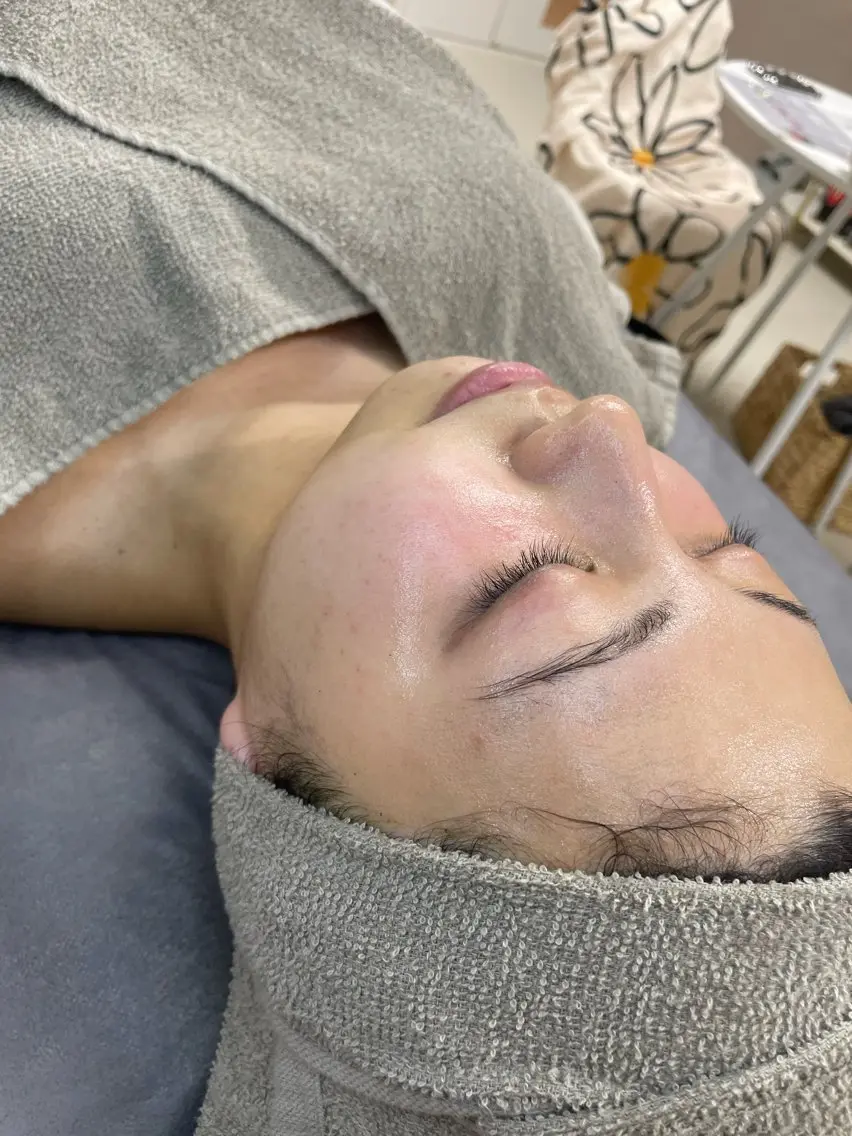 保湿、毛穴引き締め✨️美肌コース(ガス炭酸パック使用)の写真
