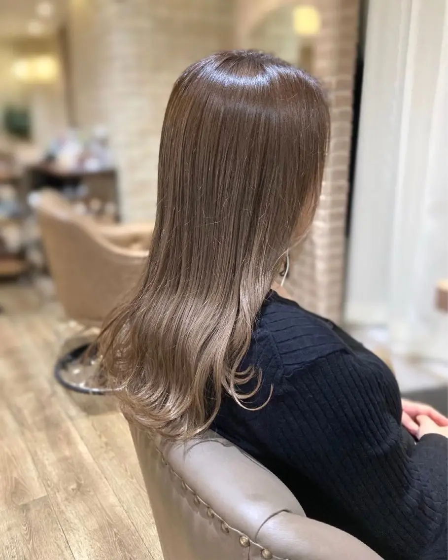 セミロング 京久野 美咲⭐️のヘアスタイル
