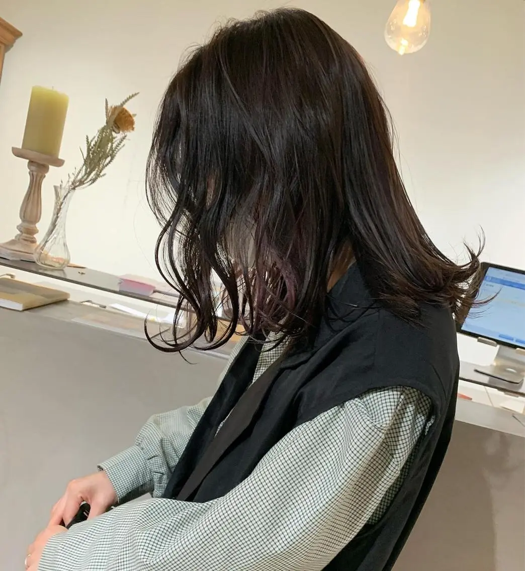 セミロング カラー カット ヘアカラー トリートメント 本間 結衣のヘアスタイル