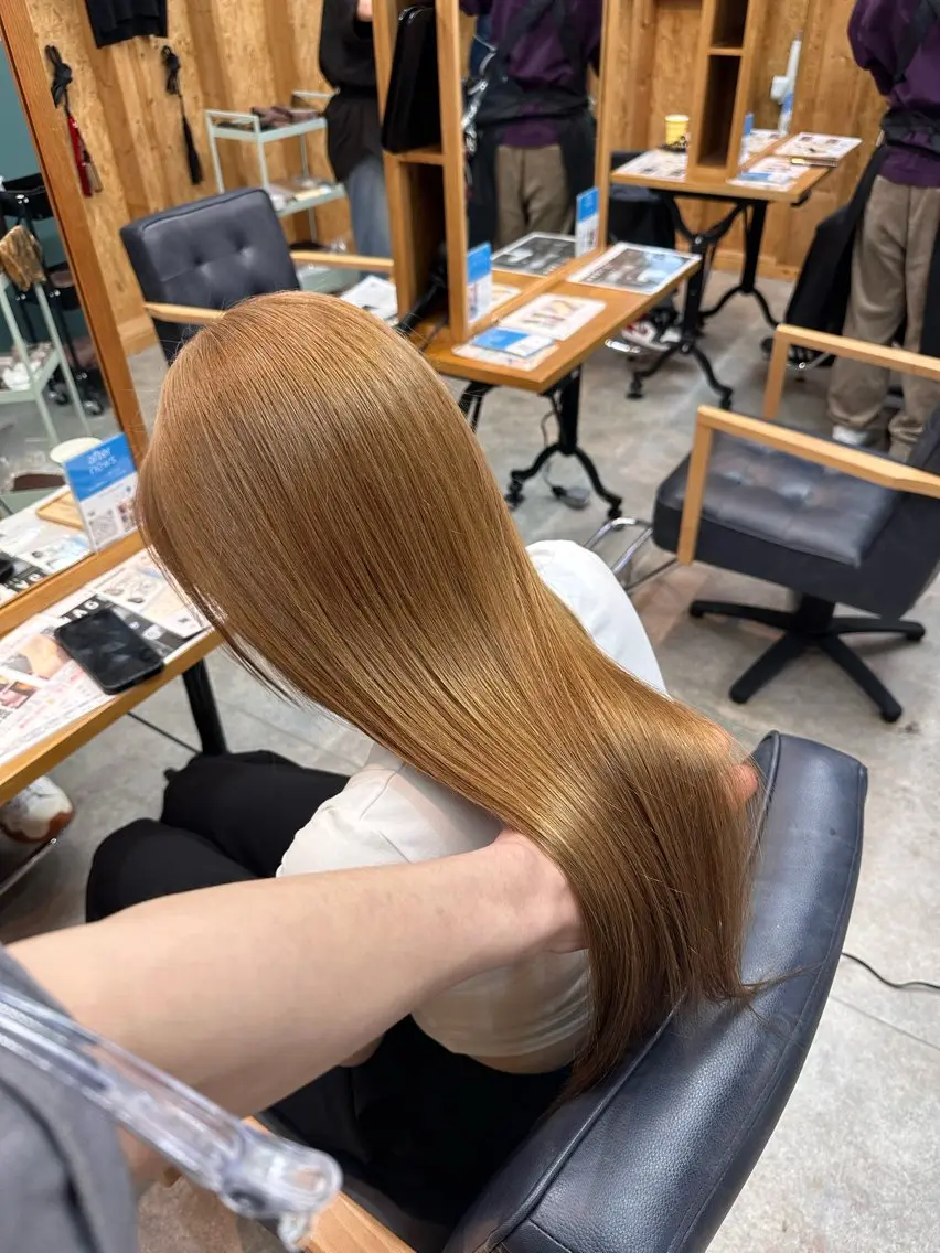 セミロング 🍀ブリーチ屋さん/ ダブルカラー・あずみのヘアスタイル