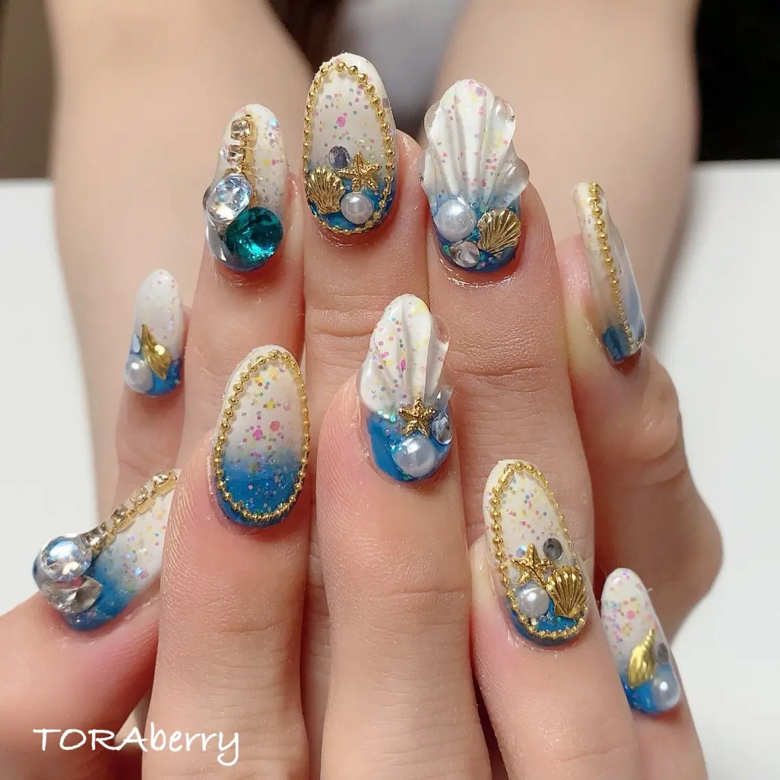 ネイル ハンドネイル ネイリスト なつみのネイルデザイン