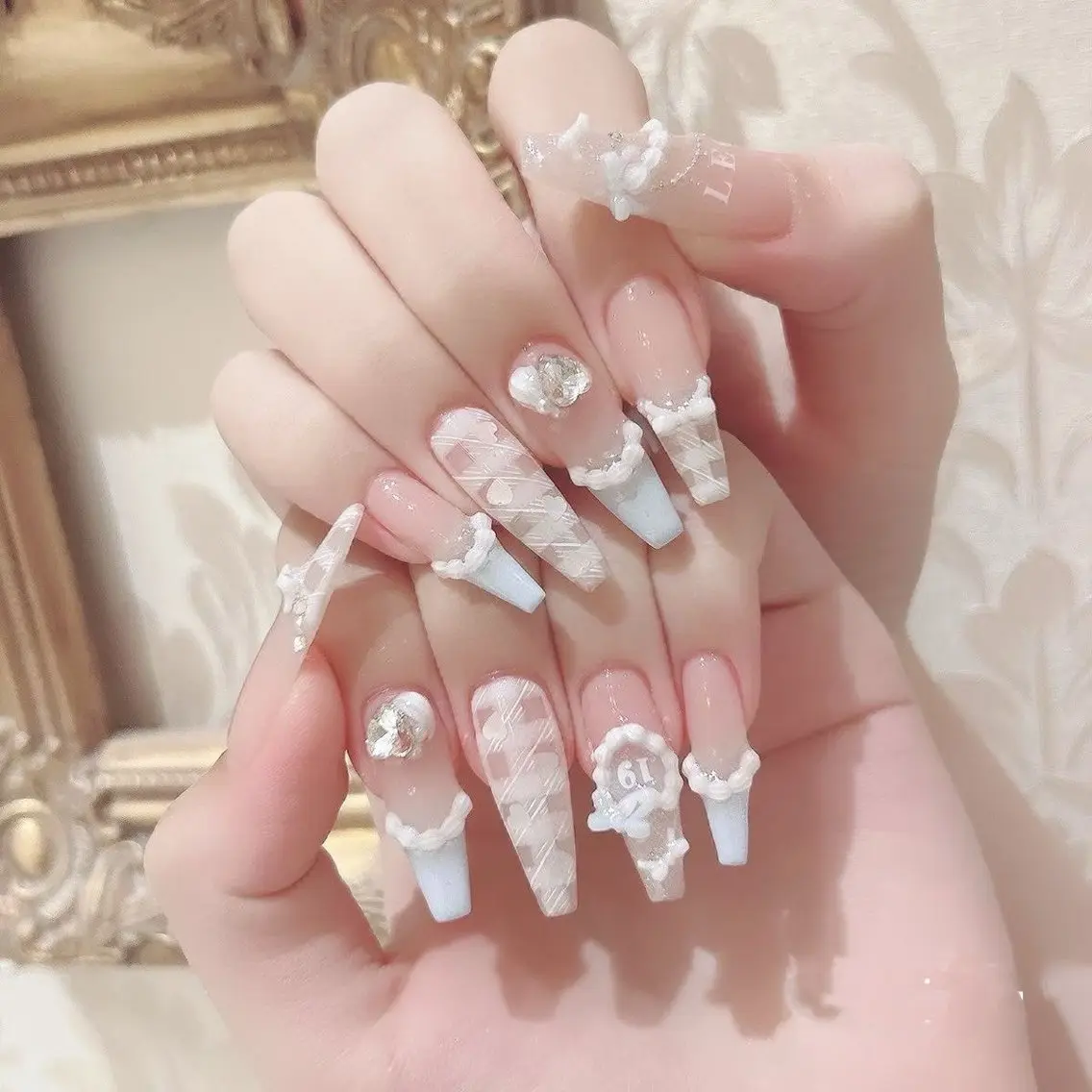 ネイル ジェルネイル 韓国ネイル 持ち込み シンプルネイル ワンホンネイル ハンドネイル 🎀Aura. Yurachanのネイルデザイン