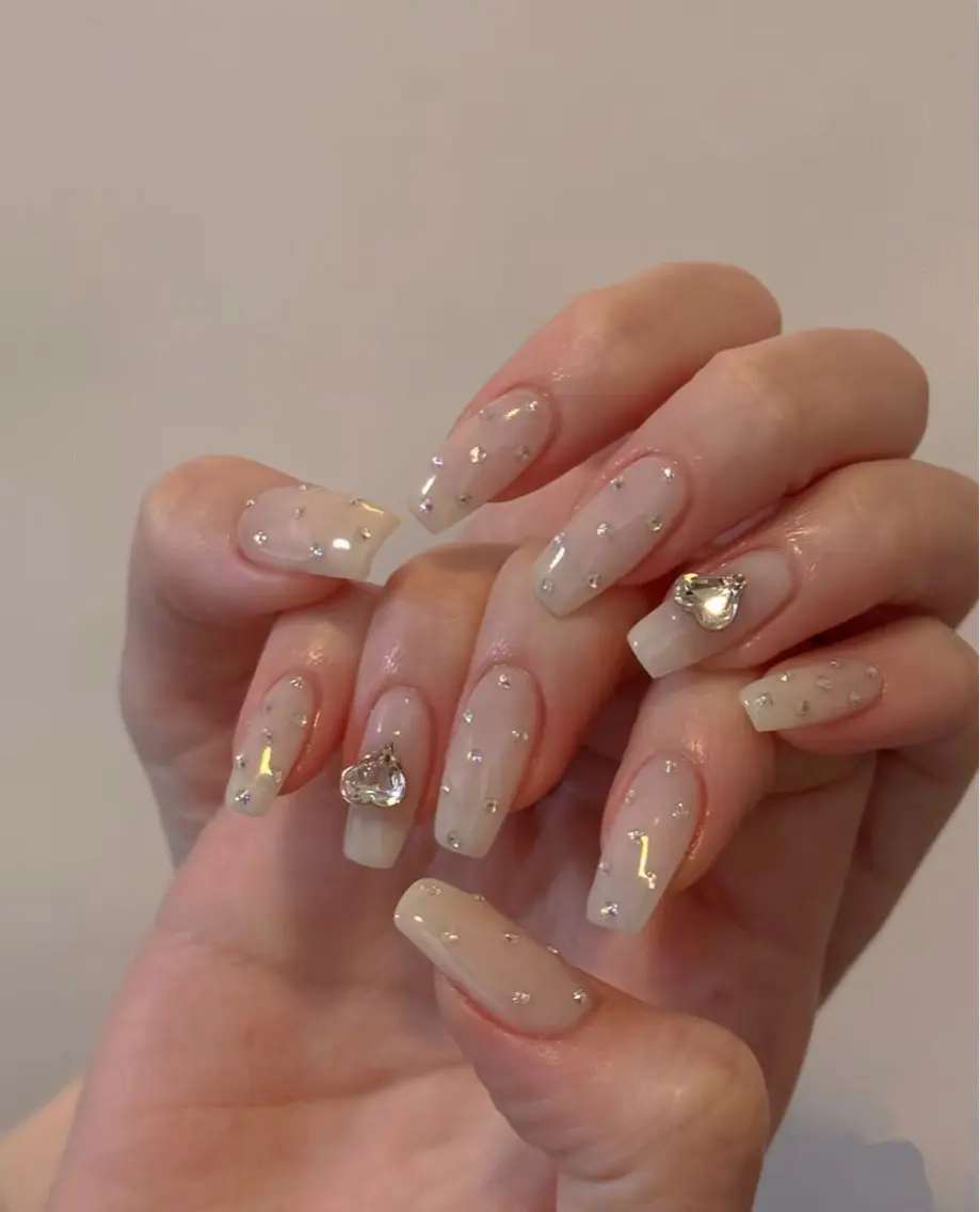 ネイル フラワーネイル フレンチネイル ジェルネイル ガラスフレンチ ハート ハンドネイル BabyYouMi nailのネイルデザイン