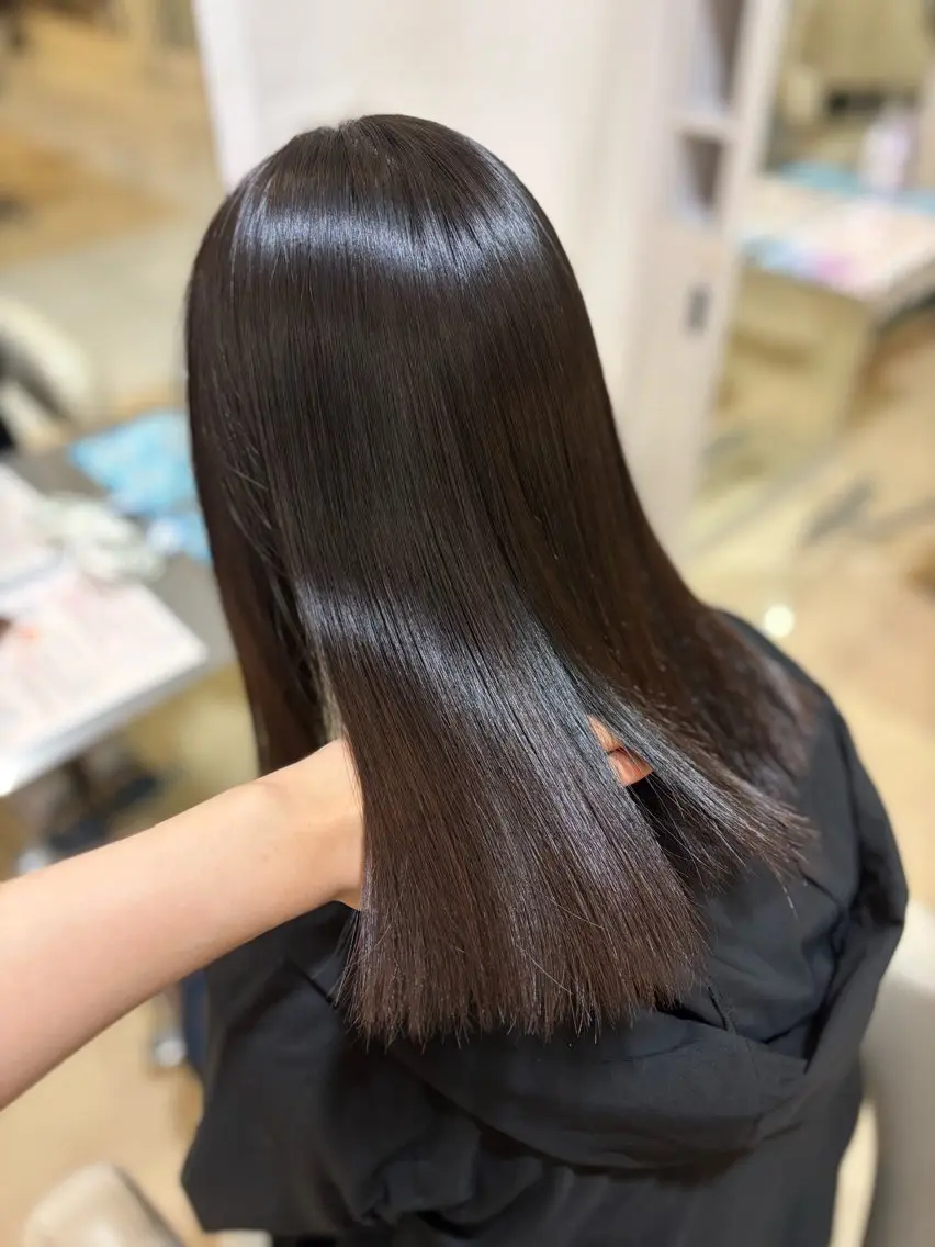 【✨️うねり解消して圧倒的ツヤ髪へ✨️】髪質改善ストレート+髪質改善カラーの写真