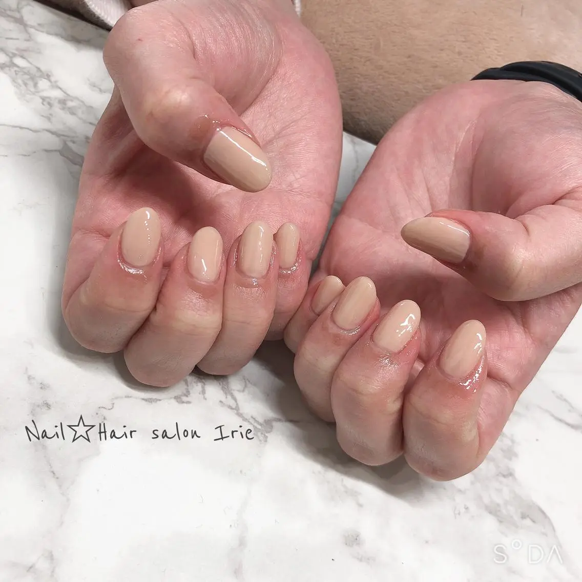 ネイル ハンドネイル ハンドケア 與儀 知佳のネイルデザイン