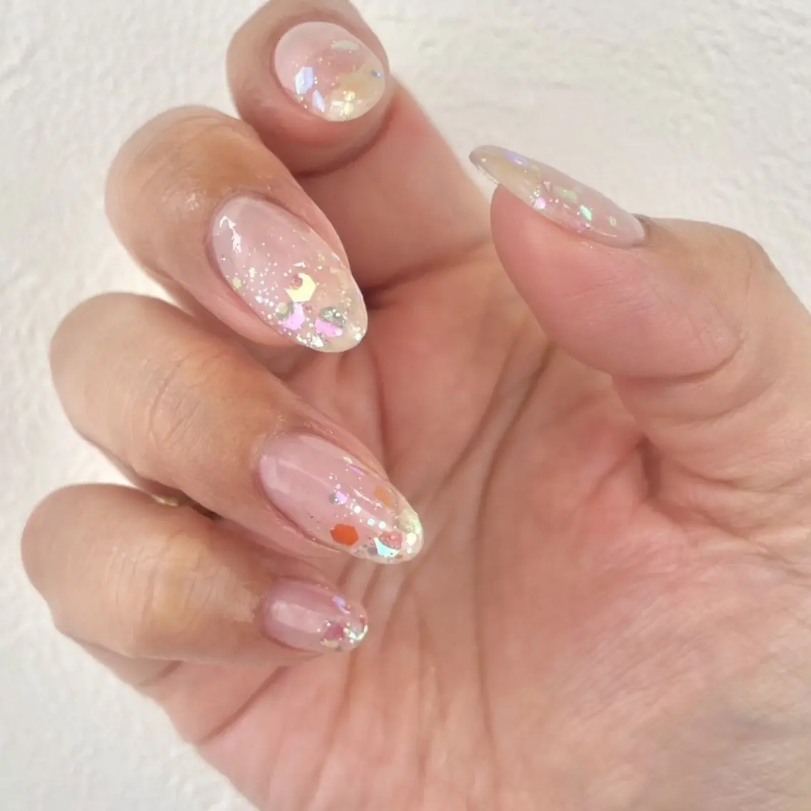 ネイル オーロラネイル グラデーション ラメ(グリッター) ハンドネイル Beautiful Meかえでのネイルデザイン