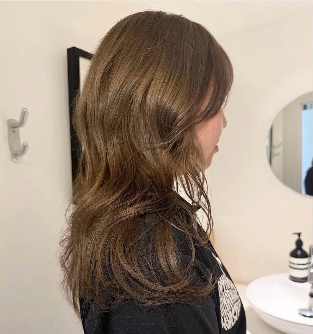 カラー ヘアカラー かがやしづ ⭐️ベージュのヘアスタイル