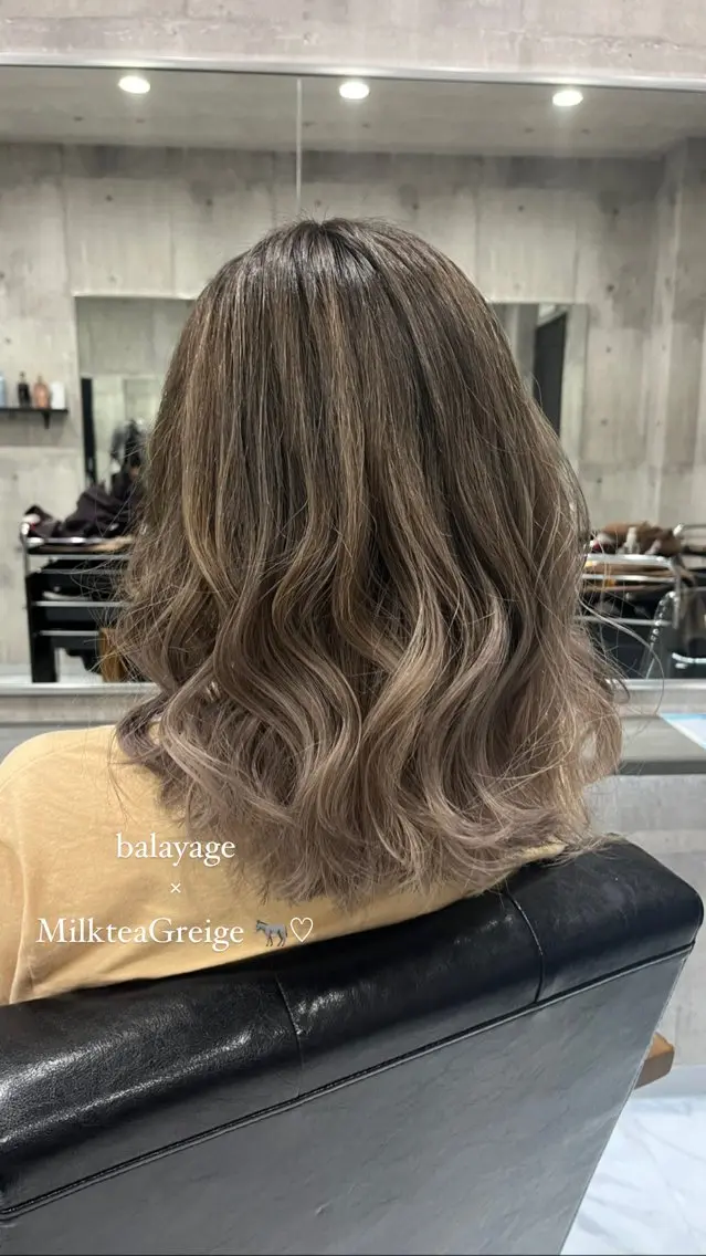 ミディアム ヘアカラー トリートメント ♡🎀垢抜け透明感 カラーaomi🐇♡のヘアスタイル
