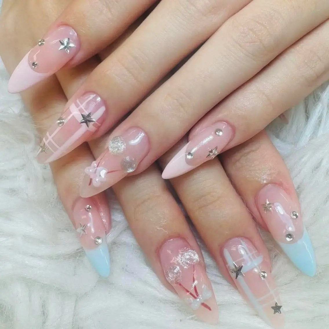 ネイル ハンドネイル Anh ゴテゴテネイルのネイルデザイン
