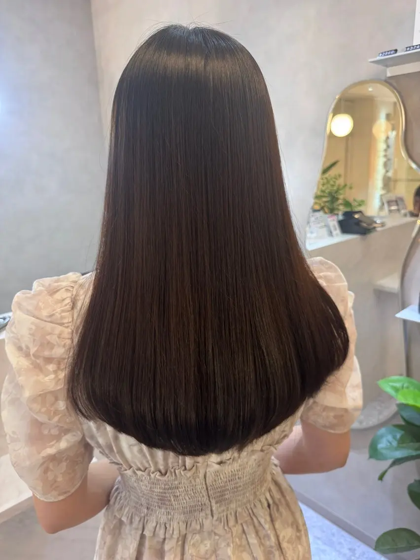 【クセが気になる方】premium艶髪ストレート+カット+超音波クイックトリートメント【髪質改善】¥15900の写真