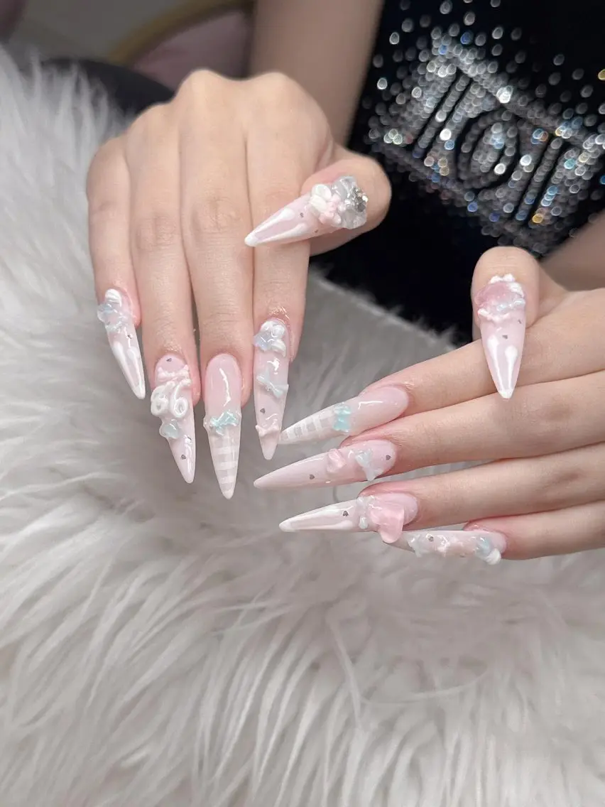 ネイル Lee Nailsのネイルデザイン