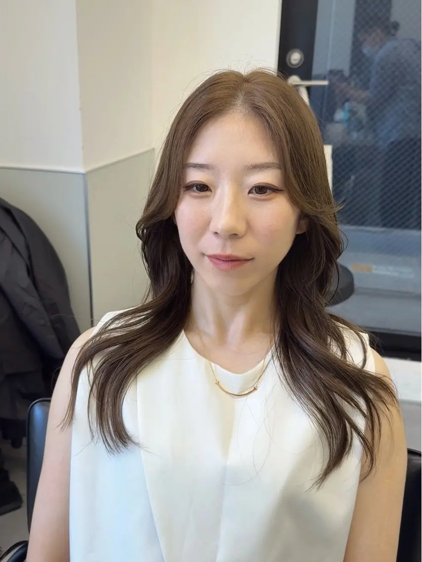 ロング カラー くびれヘア くびれレイヤー レイヤーカット カット ヘアカラー トリートメント 韓国ヘア🇰🇷 スズキのヘアスタイル