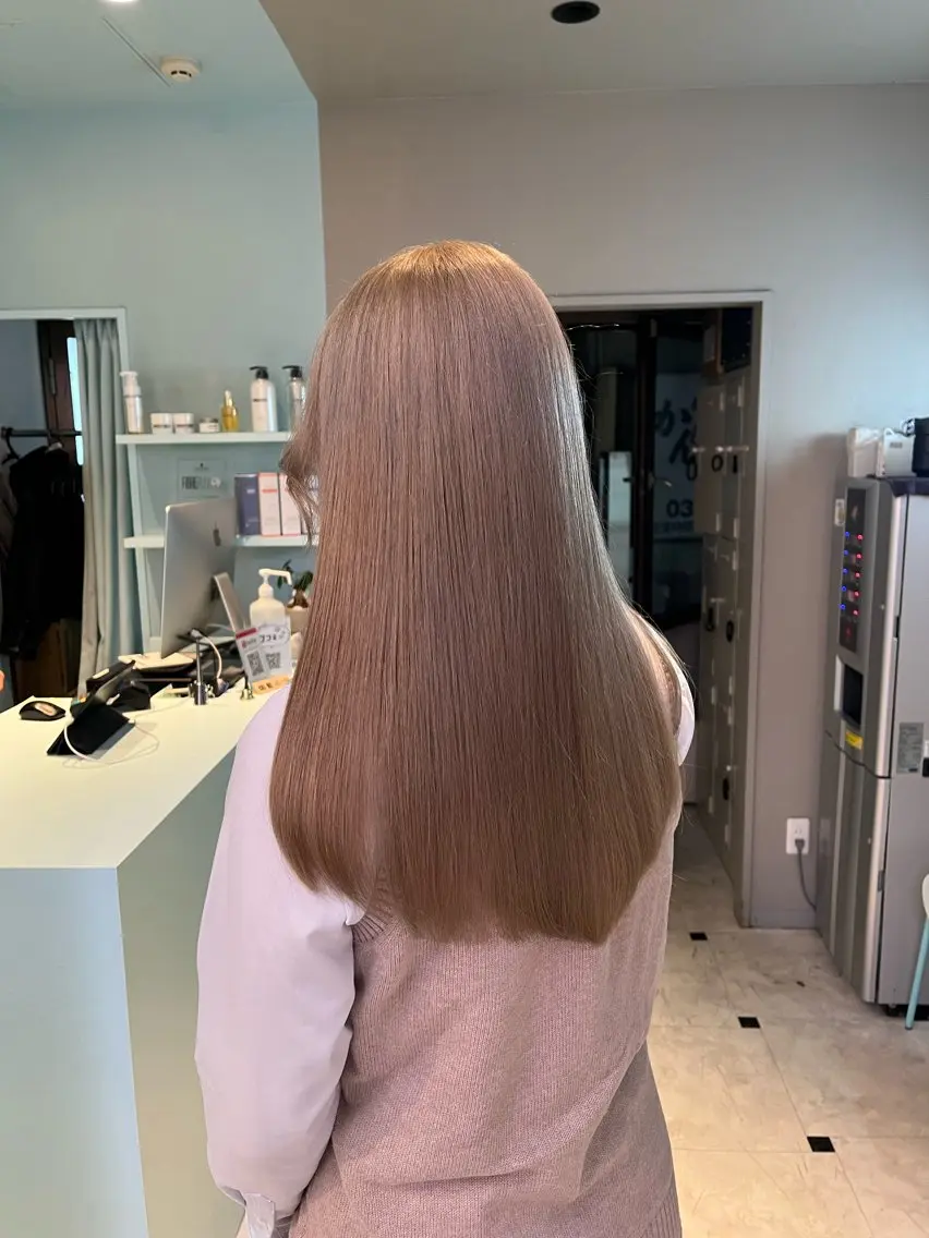 セミロング カラー ヘアカラー トリートメント ブリーチカラー 🩵MIZUKIのヘアスタイル