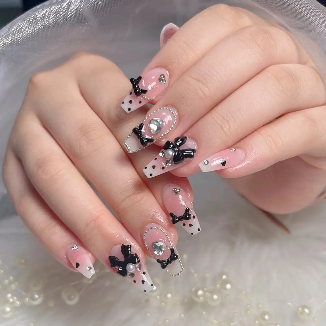 ネイル オーロラネイル クリアネイル 成人式 フラッシュネイル ジェルネイル ハンドネイル Amee Nail Salonのネイルデザイン