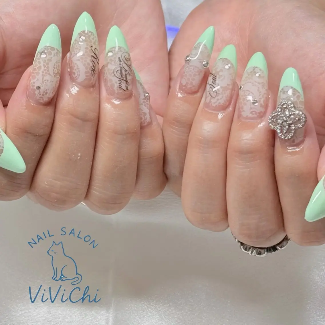 ネイル ハンドネイル ViViChi 梨帆のネイルデザイン