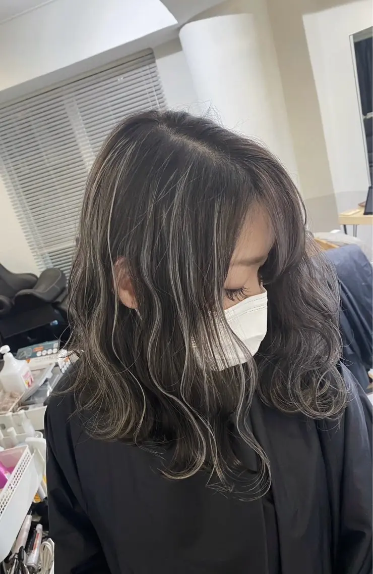 ショート カラー ダークグレー ダークグレージュ グレージュ ハイライトカラー ハイライト 指名数No.1 /NAOYAのヘアスタイル