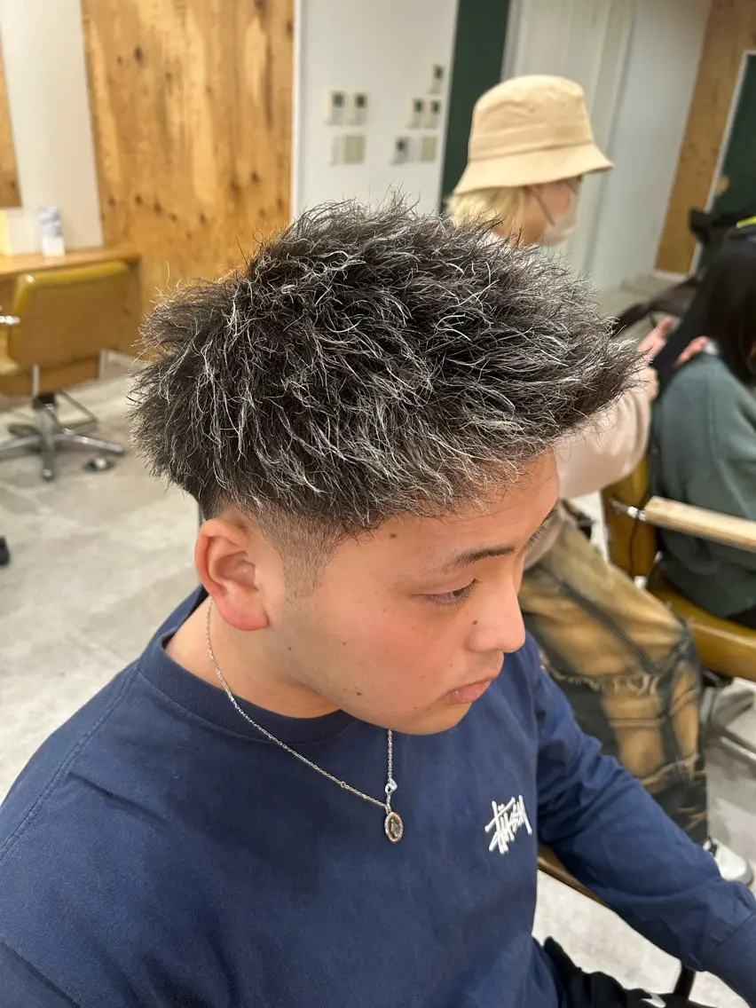 カラー パーマ ヘアアレンジ メンズ カット ヘアカラー パーマ 《海外ヘア特化》 早川 愛斗のヘアスタイル