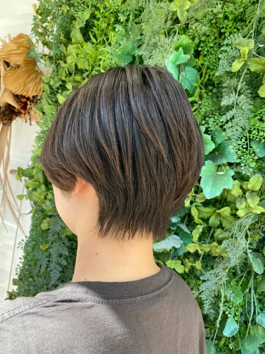 ショート カラー カット 透明感カラー/韓国 ヘア🩶yuri🩵のヘアスタイル