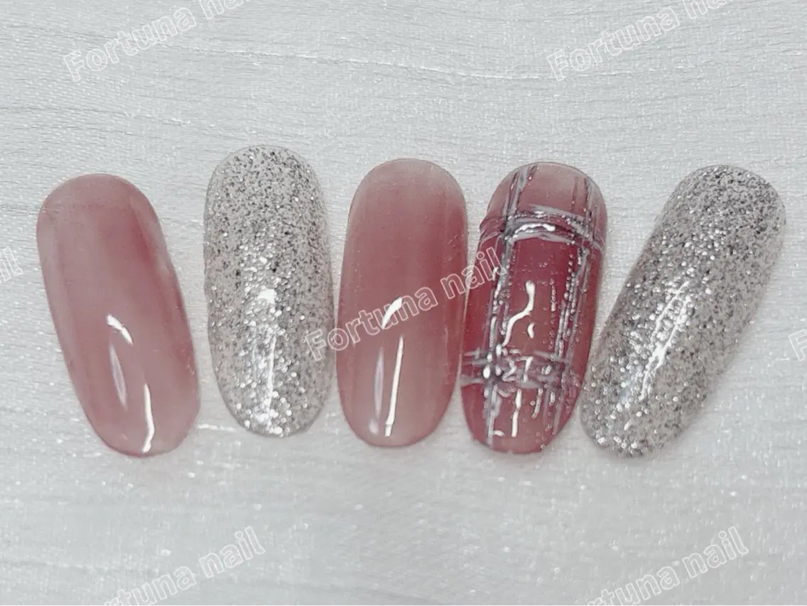ネイル 冬ネイル クリスマス Nail •Head スパFortunaのネイルデザイン