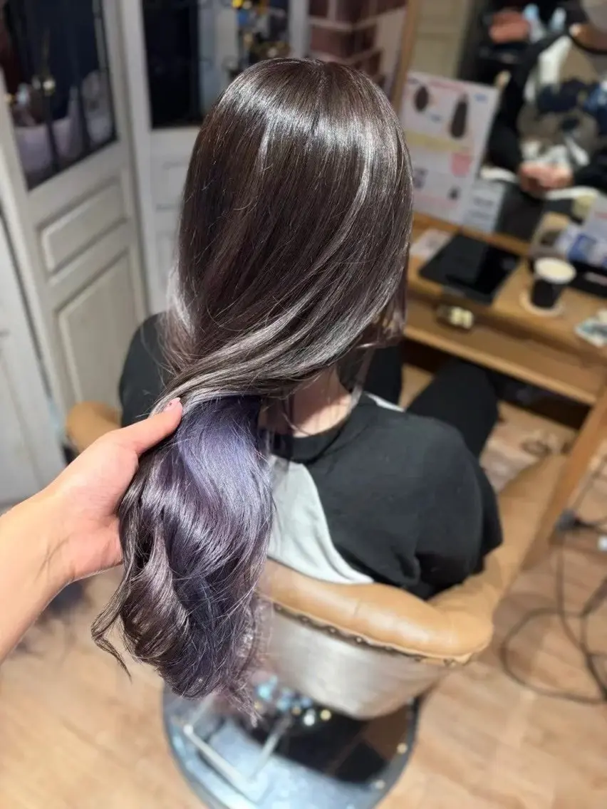 カラー 西村 雪菜のヘアスタイル