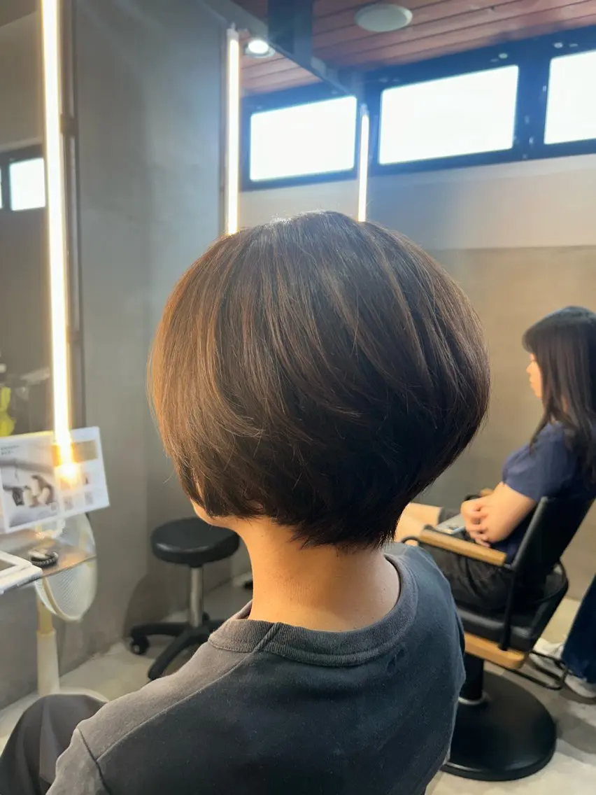 ショート カラー カット ヘアカラー 艶カラー／ベージュ/ ショート/安岡哲兵のヘアスタイル