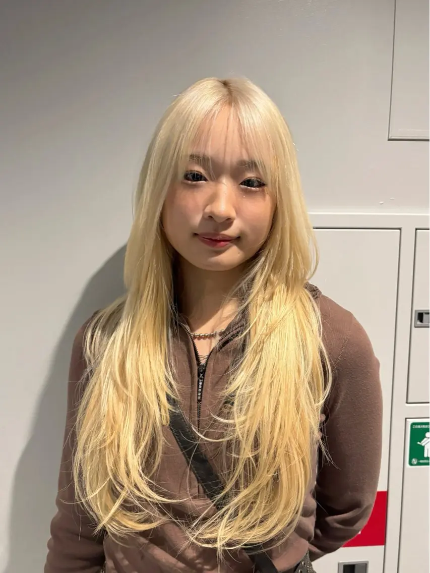 ロング レイヤーカット カット ユウリ YURIのヘアスタイル