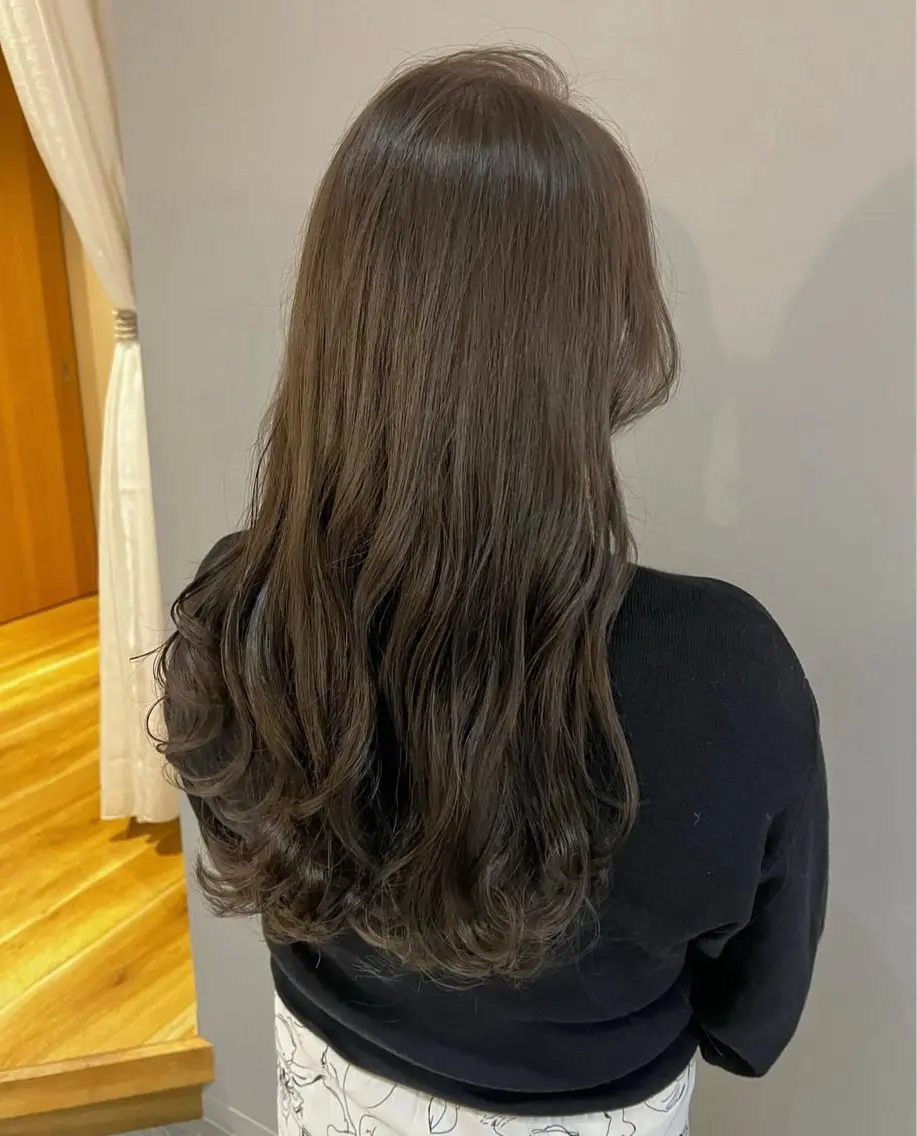 ロング 《PARAGO緑橋》 内田美結のヘアスタイル