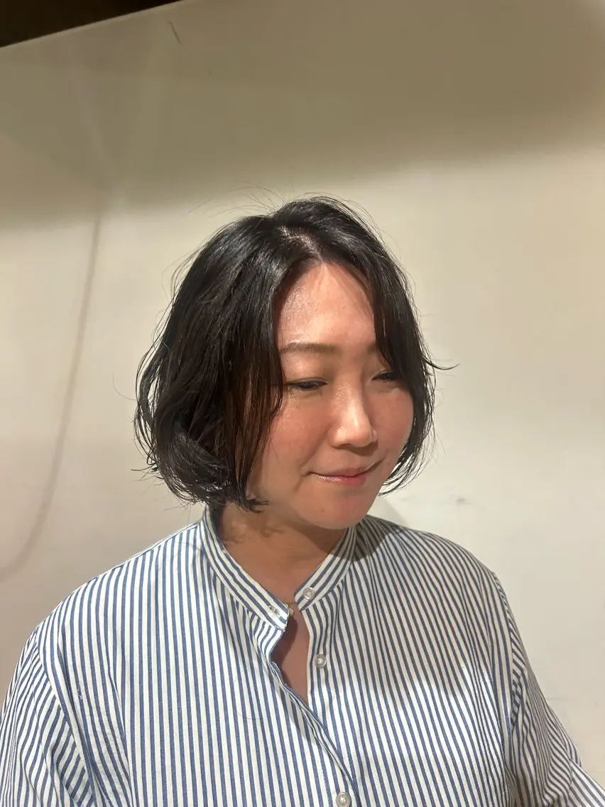 ミディアム パーマ ミディアムパーマ ボブ 似合わせカット カット パーマ トリートメント twig 山田 永嶋芽衣のヘアスタイル