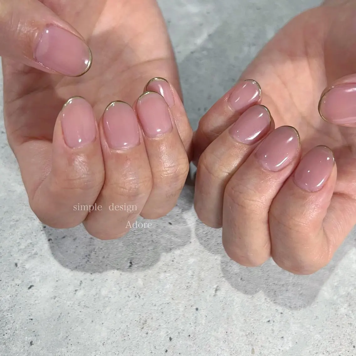 ネイル フレンチネイル ゴールド オフィスネイル ピンク シンプルネイル ハンドネイル Nail Adore.のネイルデザイン