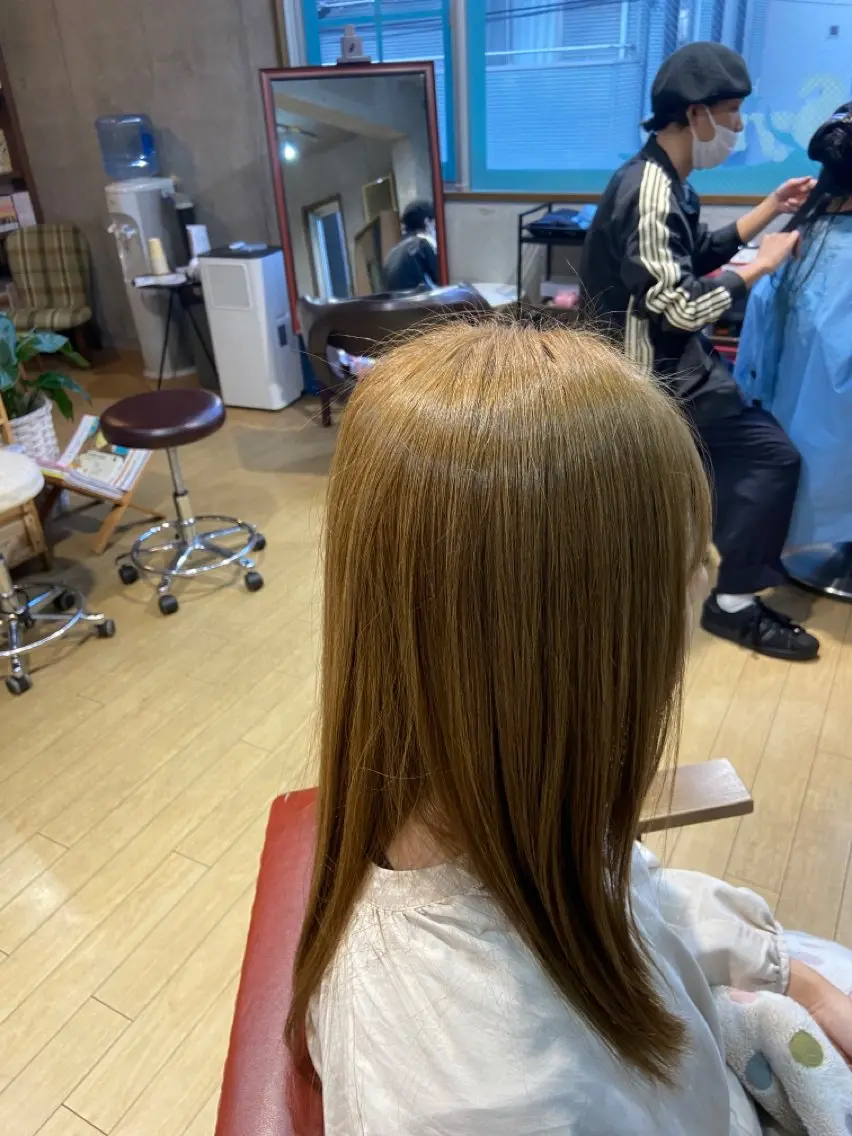 セミロング ヘアカラー トリートメント 西内 亮太のヘアスタイル