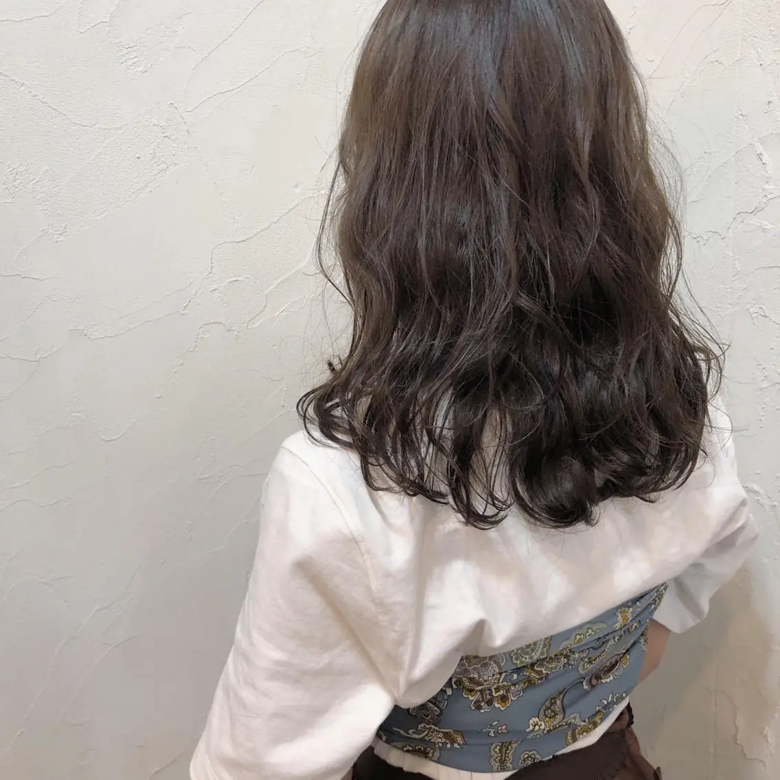 セミロング カラー 久力琴音''透明感 カラー''アレンジのヘアスタイル