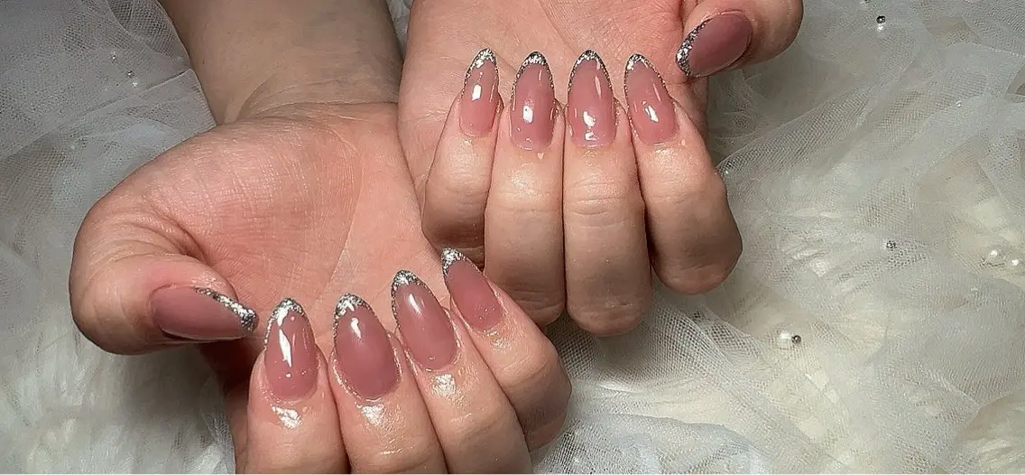 ネイル フレンチネイル ガラスフレンチ Mimi Nailのネイルデザイン