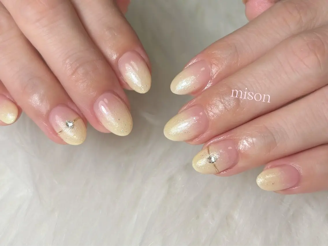 ネイル mison 安形友花のネイルデザイン