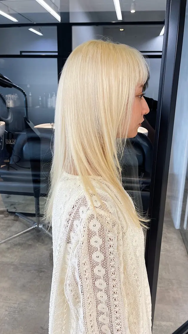 ミディアム 縮毛矯正 トリートメント け んブリーチ縮毛矯正のヘアスタイル