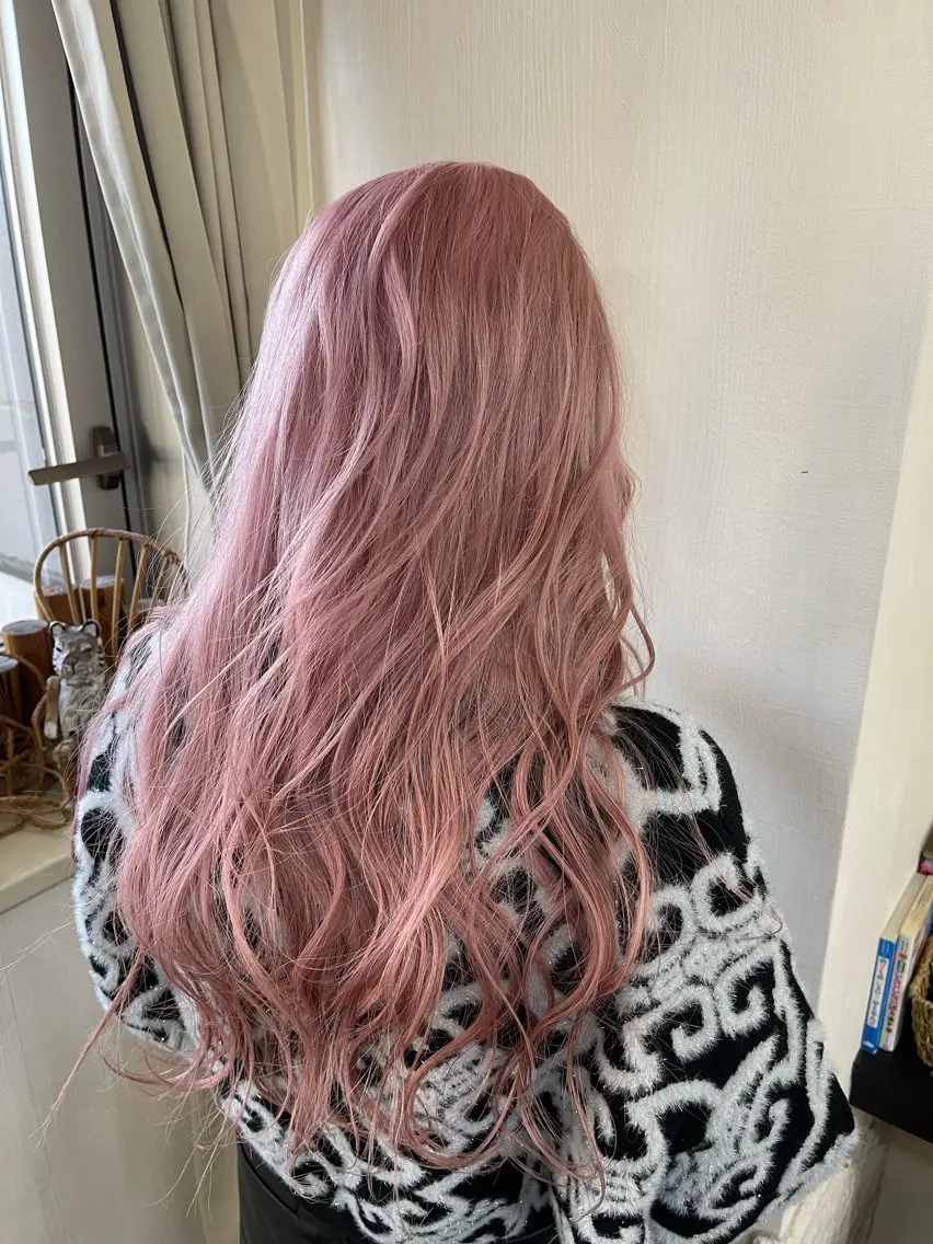 ロング カラー ブリーチ ピンクカラー ホワイトピンク ヘアカラー トリートメント ANDIAMO SAKAE🍁楓のヘアスタイル