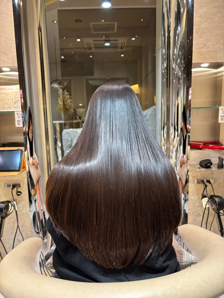 ロング カット 縮毛矯正 トリートメント さくら/似合わせレ イヤー/艶カラー🖤のヘアスタイル