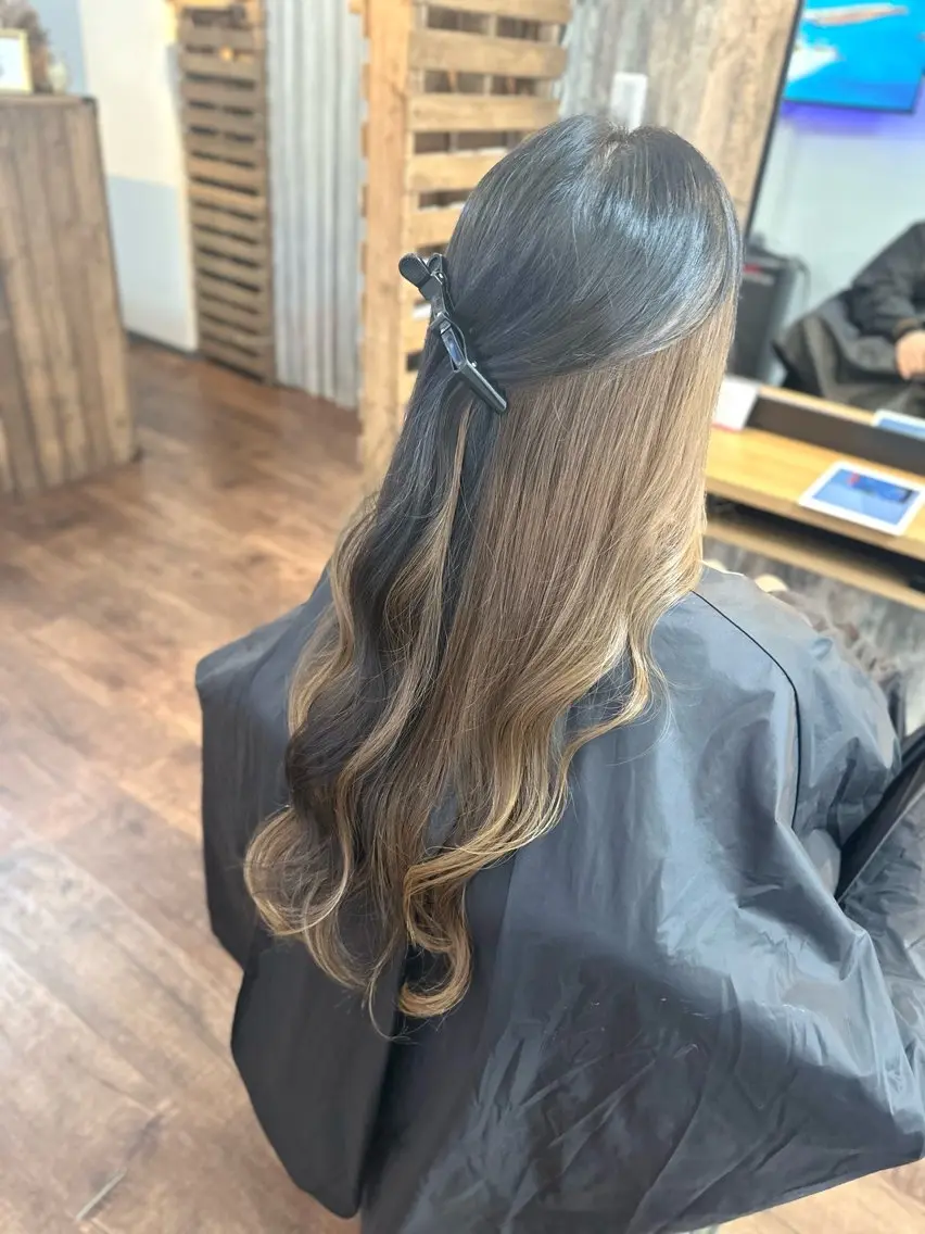 ロング カラー インナーカラー カット ヘアカラー Luzir⭐︎ GEN⭐︎のヘアスタイル