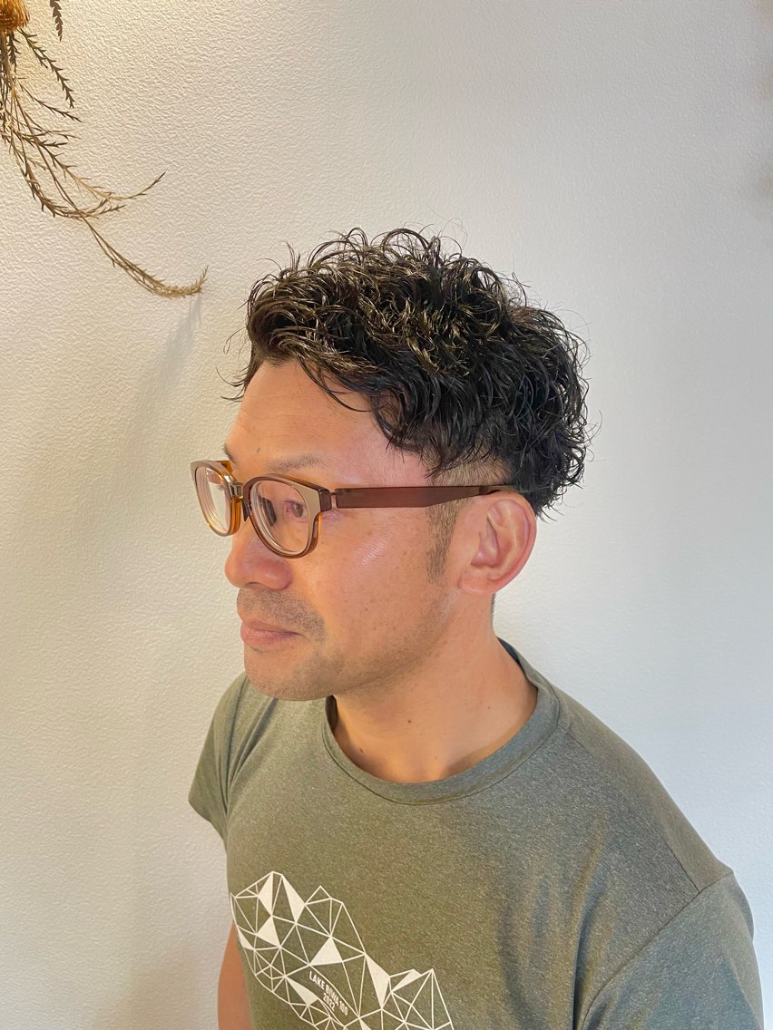 パーマ メンズ メンズパーマ スパイラルパーマ 荒牧 絵美のヘアスタイル