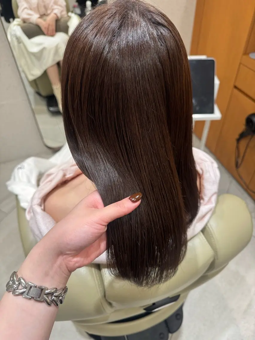 ミディアム カラー ブラウンカラー チョコレートブラウン ヘアカラー Jr.スタイリスト/ レイヤー/MANAのヘアスタイル