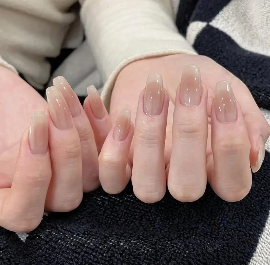 人気ワンホンチークネイルの写真
