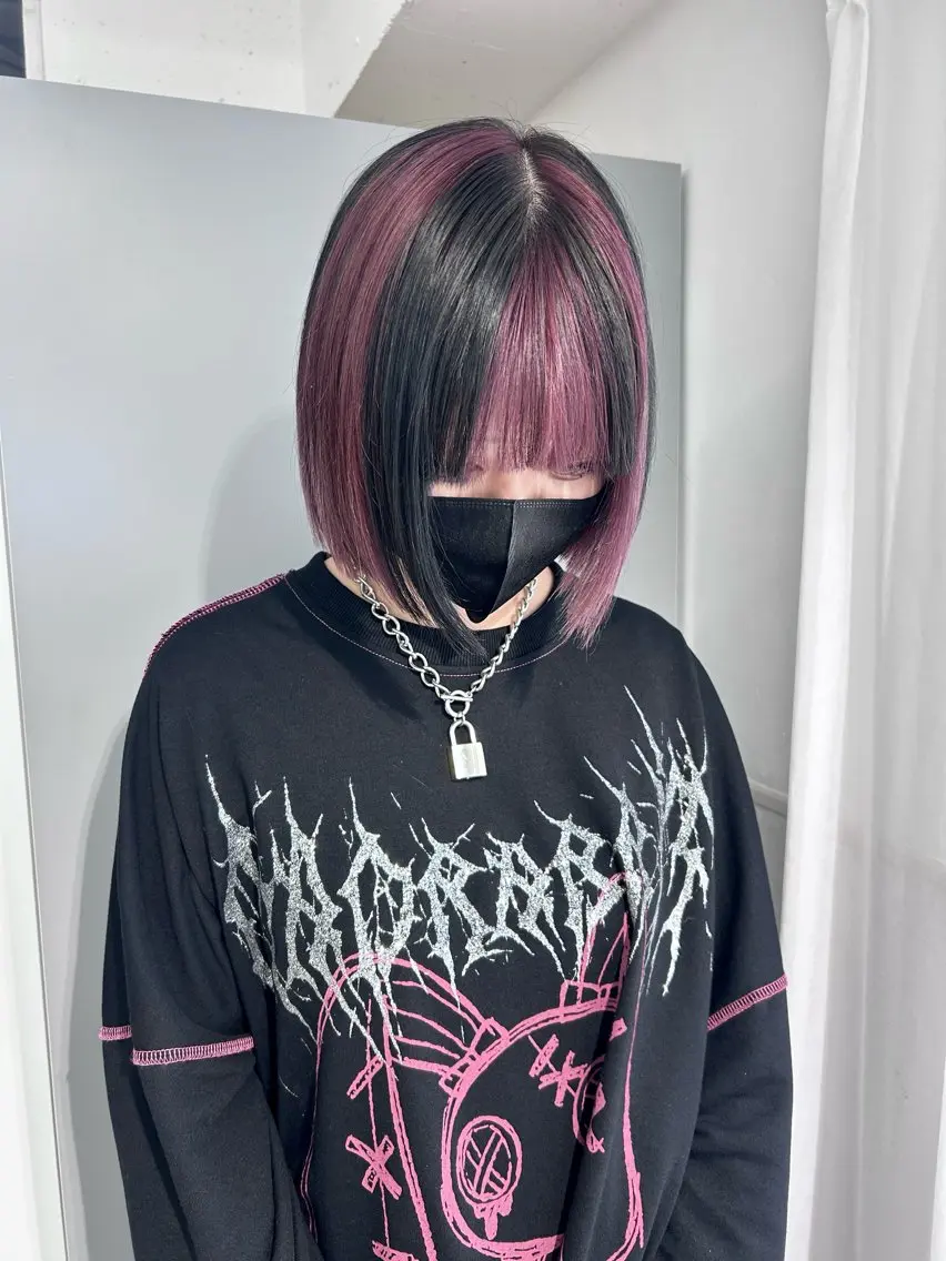 ショート カラー 黒髪 デザインカラー ピンクカラー 髪質改善 トリートメント shizuna/平尾 /カラー/髪質改善のヘアスタイル