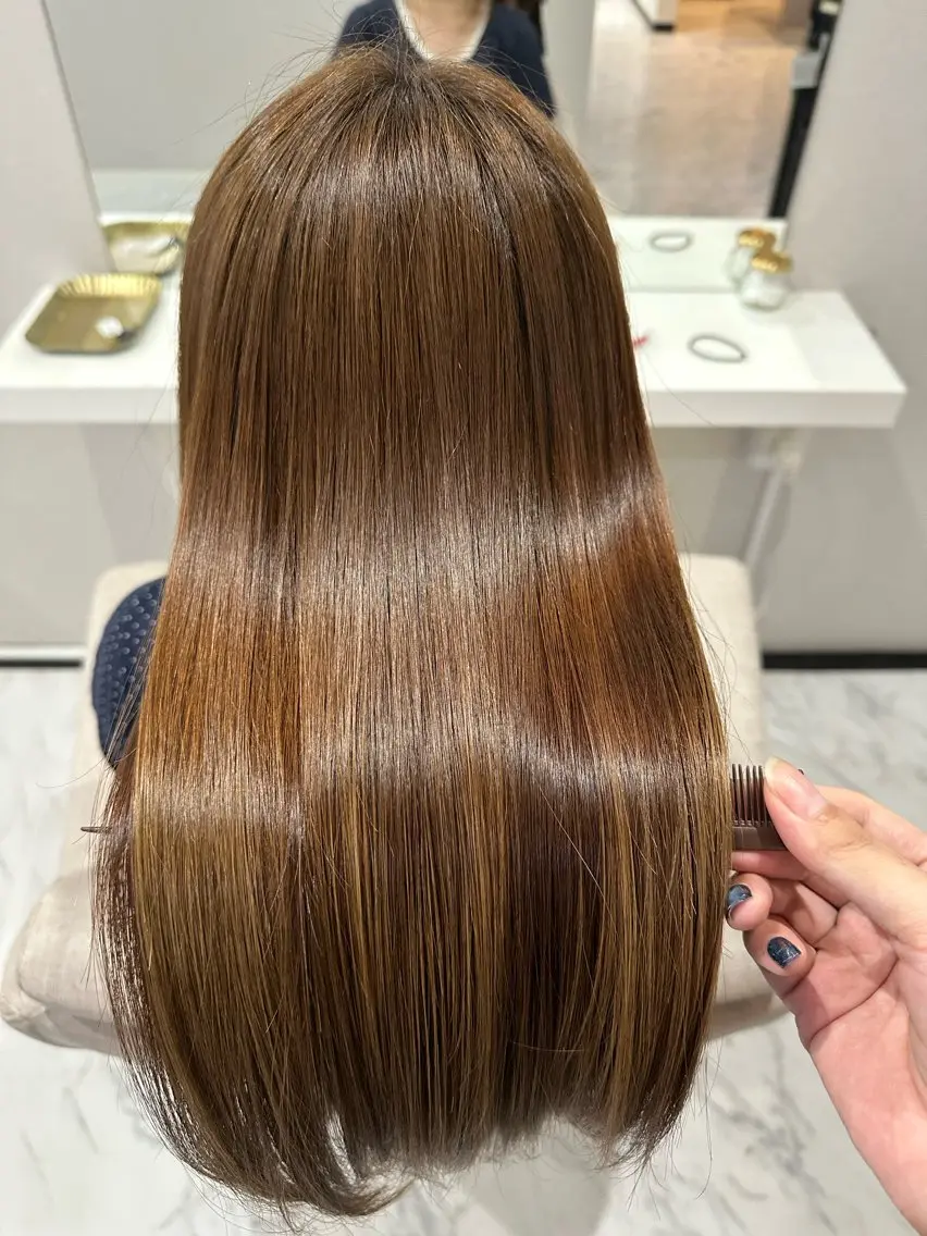 【期間限定】カット+オーダーメイドカラー+ケアプロTr (※)女性限定の写真