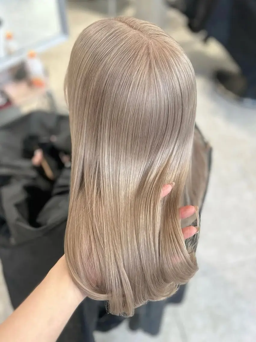 ロング カラー ブリーチ ダブルカラー ブリーチなしカラー ピンクカラー トリートメント PELE/ハイトーン MANAのヘアスタイル