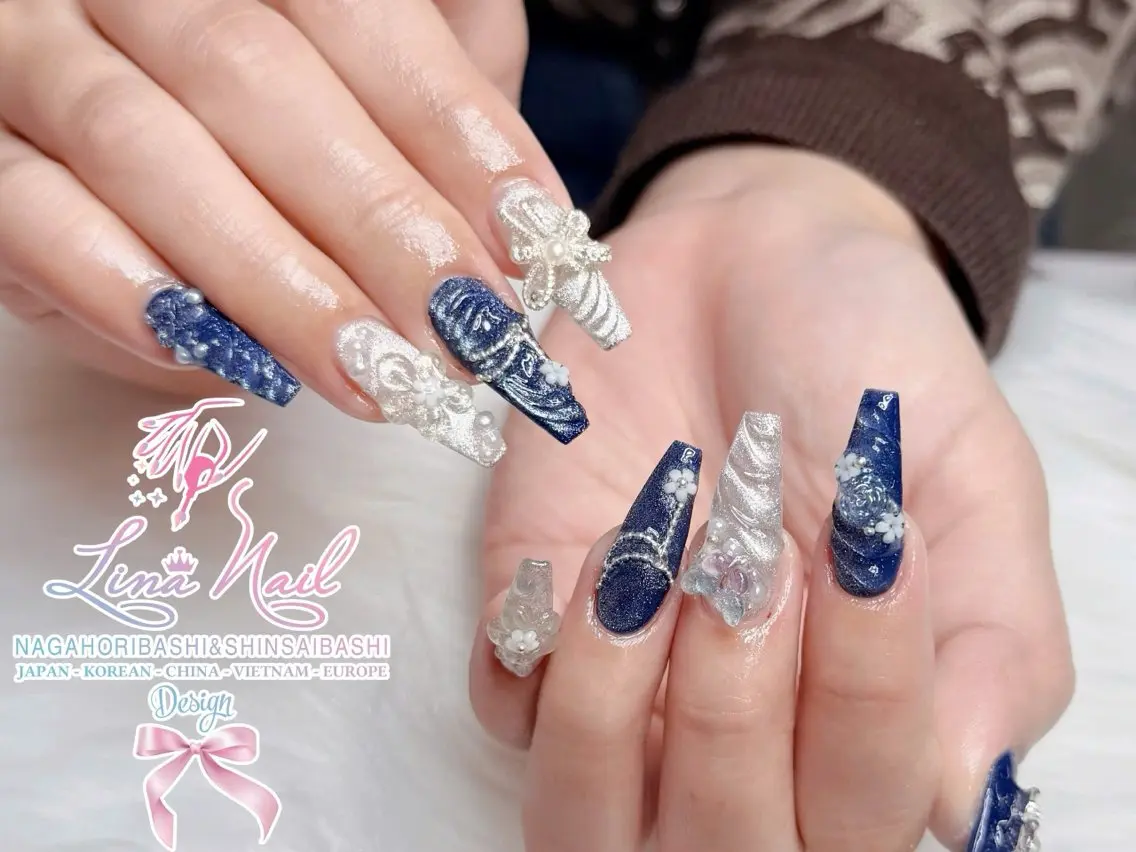 セミロング 韓国風ヘア クリスマス ハンドネイル Linanail Nambaのマツエク・マツパデザイン