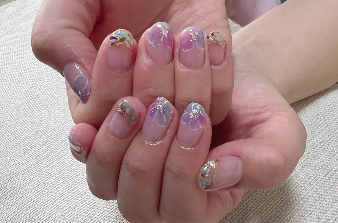ネイル t. yoshizawaのネイルデザイン