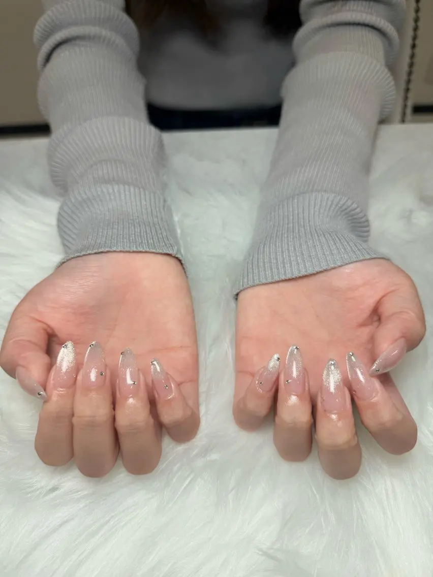 ネイル ハンドネイル ハンドケア Aria Nail Beautyのネイルデザイン