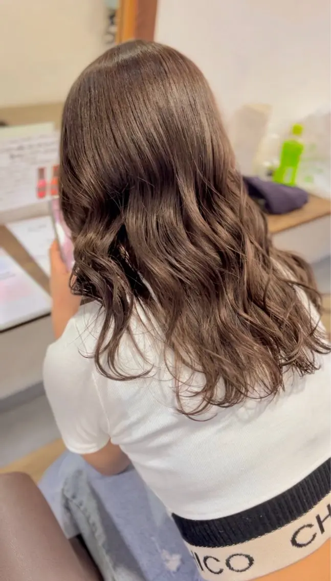 【当日予約OK🙆♀️】艶カラーの写真