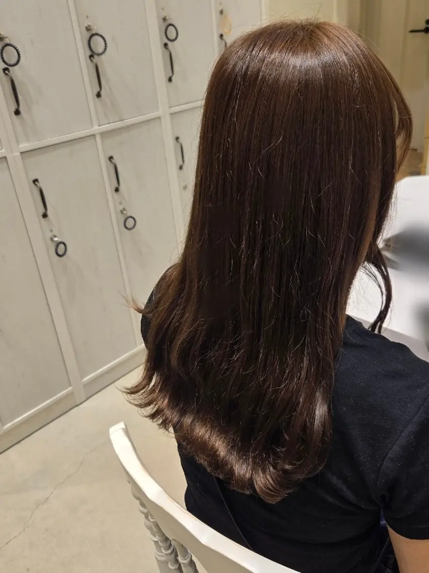 ロング カット ヘアカラー トリートメント 小峯 瑞貴のヘアスタイル