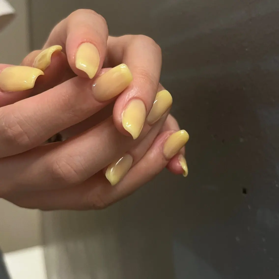 ネイル 黄色 momo. higden_のネイルデザイン