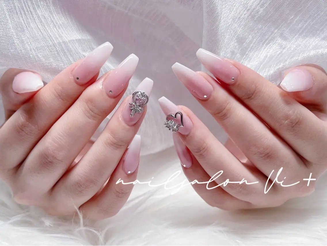 ネイル ハンドネイル ✨Nailsalon Vi+✨のネイルデザイン